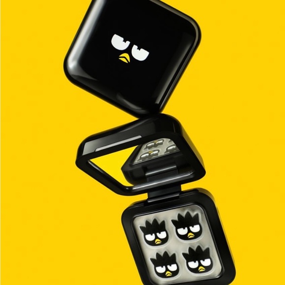 🦄LTD⭐️StarfacexHELLO KITTY/BADTZ-MARU KEROPPI~2 Compacts & 1 refill - Picture 3 of 8